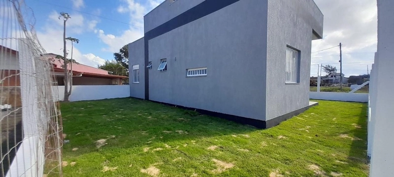 CASA COMPOSTA POR 2 DORMITÓRIOS EM CAPÃO DA CANOA!: 3ª foto da galeria de imagens do imóvel