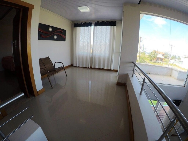 Casa 5 dormitórios em Capão da Canoa: 11ª foto da galeria de imagens do imóvel