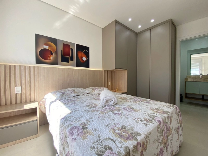 APARTAMENTO DE FRENTE EM CAPÃO DA CANOA/NAVEGANTES: 2ª foto da galeria de imagens do imóvel
