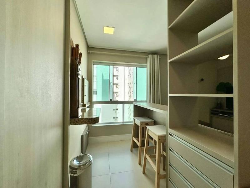 APARTAMENTO DE 01 DORMITÓRIO A UMA QUADRA DO MAR: 5ª foto da galeria de imagens do imóvel