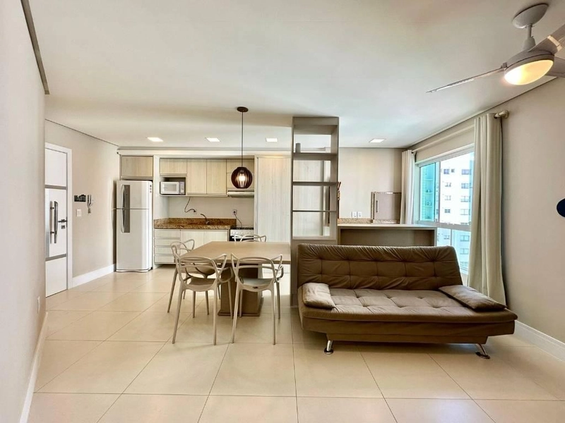 APARTAMENTO DE 01 DORMITÓRIO A UMA QUADRA DO MAR: 2ª foto da galeria de imagens do imóvel