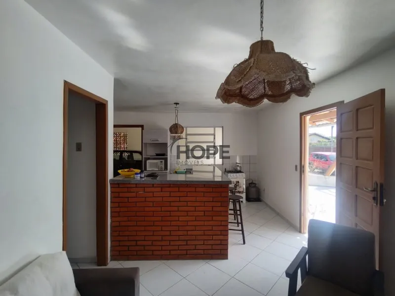 Casa com 4 dormitórios em Atlantida Sul: 2ª foto da galeria de imagens do imóvel