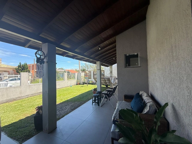 casa com 3 dormitórios próxima ao mar: 6ª foto da galeria de imagens do imóvel