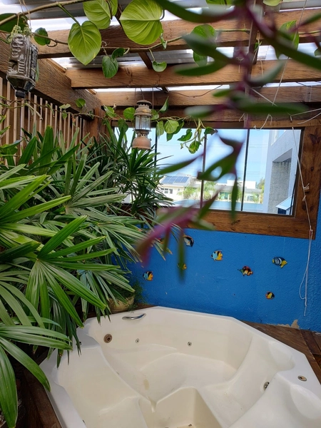LINDA E ACONCHEGANTE CASA À VENDA EM XANGRI-LÁ: 4ª foto da galeria de imagens do imóvel