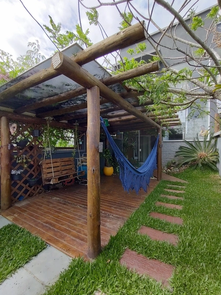 LINDA E ACONCHEGANTE CASA À VENDA EM XANGRI-LÁ: 8ª foto da galeria de imagens do imóvel