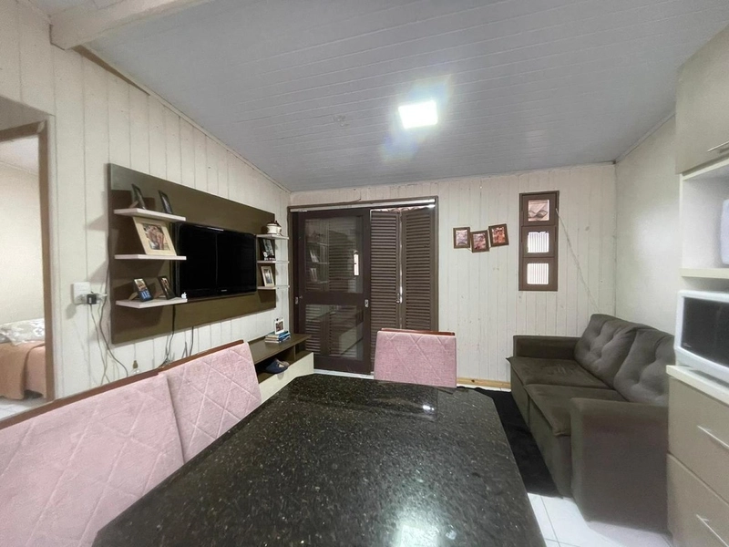 Casa com anexo à venda em Capão da Canoa!: 1ª foto da galeria de imagens do imóvel