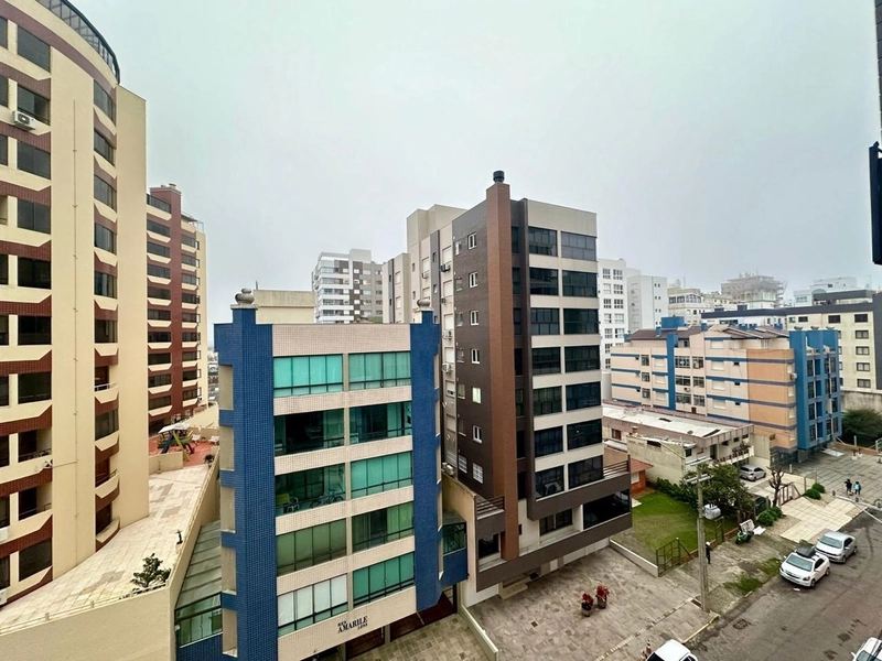 Apartamento de frente com sacada: 4ª foto da galeria de imagens do imóvel