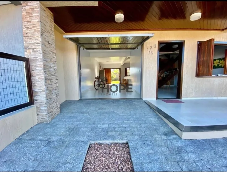 Linda Casa Zona Nova Capão da Canoa: 4ª foto da galeria de imagens do imóvel