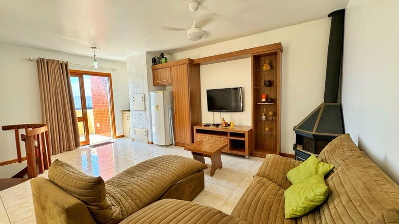 APARTAMENTO 2 DORMITÓRIOS COM SACADA EM CAPÃO DA CANOA: 2ª foto da galeria de imagens do imóvel