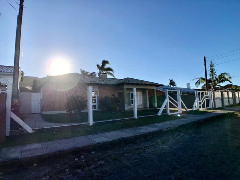 Linda casa 3 dormitórios de alto padrao em Atlantida: 10ª foto da galeria de imagens do imóvel