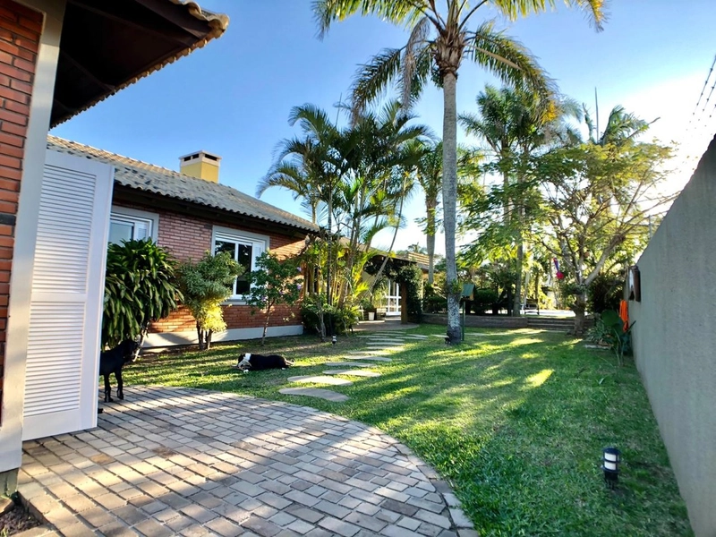 Linda casa 3 dormitórios de alto padrao em Atlantida: 17ª foto da galeria de imagens do imóvel