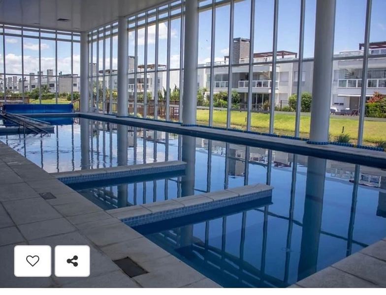 DUPLEX C/ JACUZZI EM CONDOMÍNIO FECHADO/ATLÂNTIDA: 1ª foto da galeria de imagens do imóvel