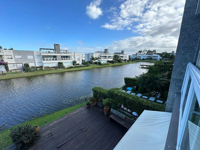 DUPLEX C/ JACUZZI EM CONDOMÍNIO FECHADO/ATLÂNTIDA: 27ª foto da galeria de imagens do imóvel