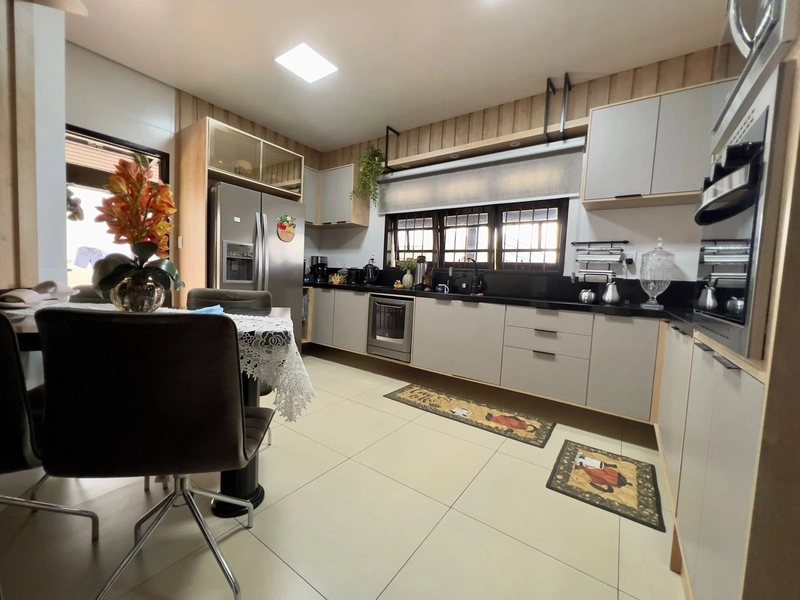 Casa alto padrão em Ijuí: 23ª foto da galeria de imagens do imóvel