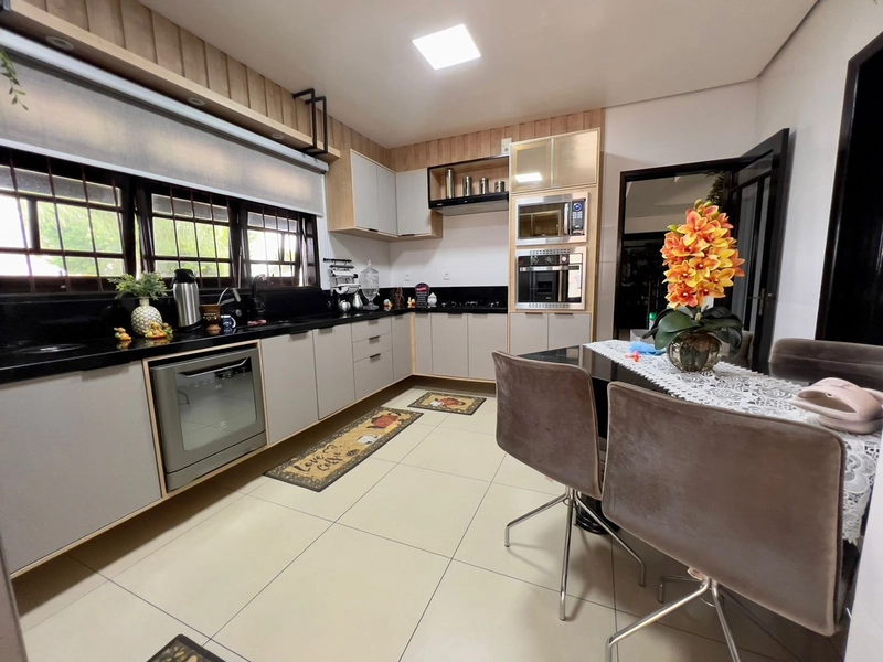 Casa alto padrão em Ijuí: 12ª foto da galeria de imagens do imóvel