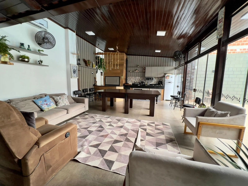 Casa alto padrão em Ijuí: 22ª foto da galeria de imagens do imóvel