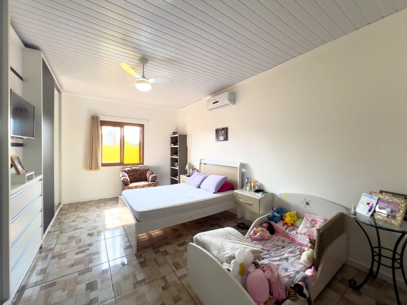 Casa a venda com 3 dormitórios, suite e piscina em Capão da Canoa: 11ª foto da galeria de imagens do imóvel