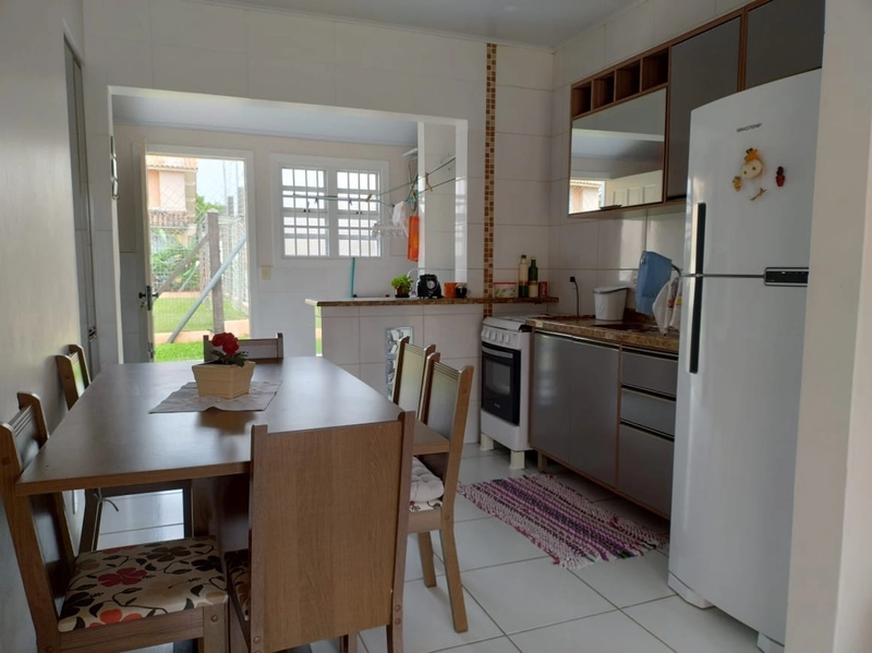 Casa linda em capão novo/capão da canoa: 4ª foto da galeria de imagens do imóvel