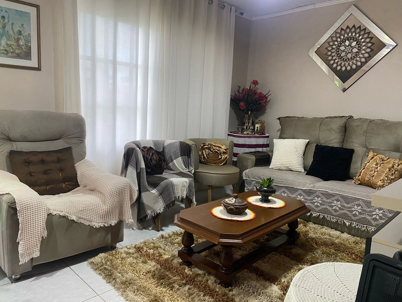 Casa com 3 dormitórios e área de churrasco em bairro  de Xangri-lá: 2ª foto da galeria de imagens do imóvel