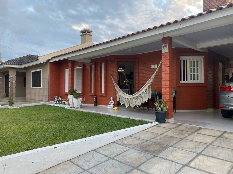 Casa com 3 dormitórios e área de churrasco em bairro  de Xangri-lá: 16ª foto da galeria de imagens do imóvel
