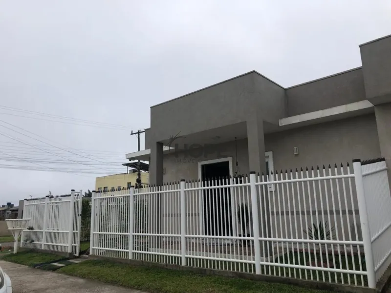 Casa mobiliada, decorada e com sistema de automação completo em Capão: 2ª foto da galeria de imagens do imóvel