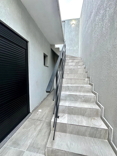 CASA COMPOSTA POR 3 SUÍTES NO BAIRRO ZONA NOVA EM CAPÃO DA CANOA!: 2ª foto da galeria de imagens do imóvel