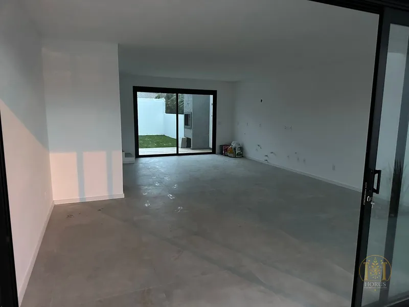 Sobrado moderno no Centro de Xangri-lá: 2ª foto da galeria de imagens do imóvel