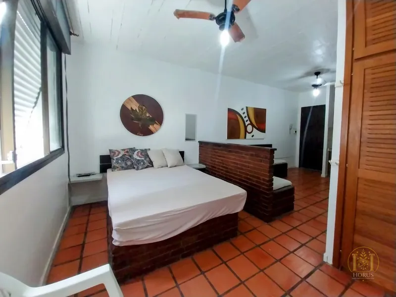 APARTAMENTO MEIA QUADRA DO MAR - CENTRO DE CAPÃO DA CANOA: 11ª foto da galeria de imagens do imóvel