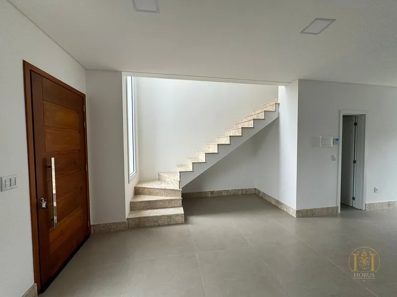 Sobrado semi-mobiliado próximo ao Mar no Centro de Xangri-lá!: 12ª foto da galeria de imagens do imóvel