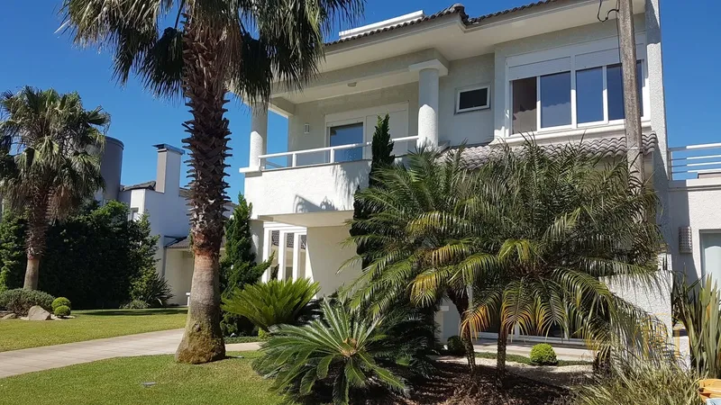 Casa de Luxo no Condomínio Condado de Capão: 3ª foto da galeria de imagens do imóvel