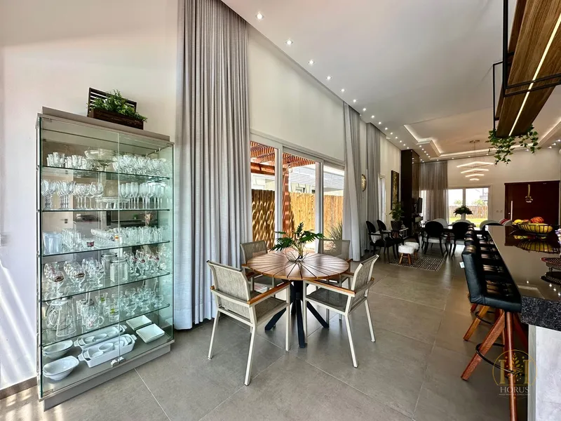 Casa térrea de luxo à venda em Xangri-Lá, no Condomínio Riviera!: 9ª foto da galeria de imagens do imóvel