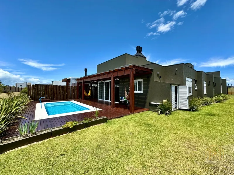 Casa térrea de luxo à venda em Xangri-Lá, no Condomínio Riviera!: 13ª foto da galeria de imagens do imóvel