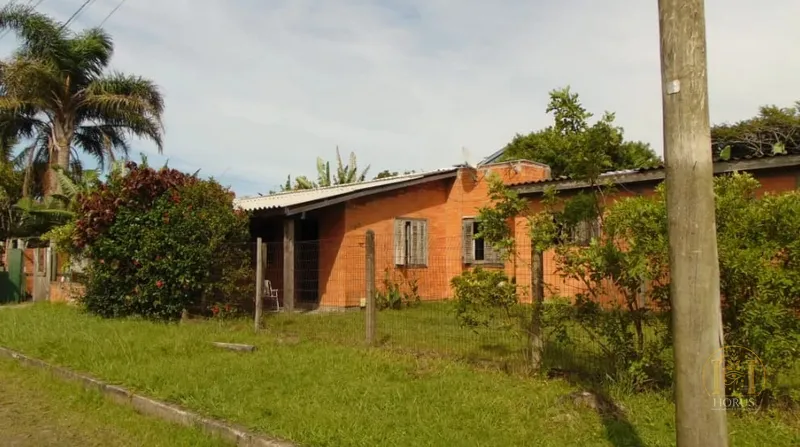 Casa de esquina com otima localização em Rainha do Mar: 2ª foto da galeria de imagens do imóvel