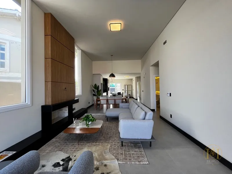 Casa da alto padrão a UMA quadra do mar em Xangri-lá.: 12ª foto da galeria de imagens do imóvel