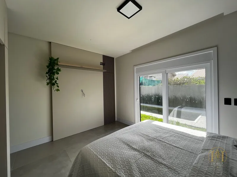 Casa da alto padrão a UMA quadra do mar em Xangri-lá.: 25ª foto da galeria de imagens do imóvel