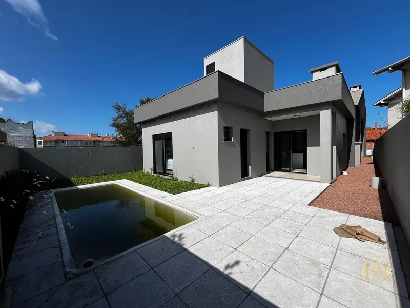 Casa da alto padrão a UMA quadra do mar em Xangri-lá.: 27ª foto da galeria de imagens do imóvel