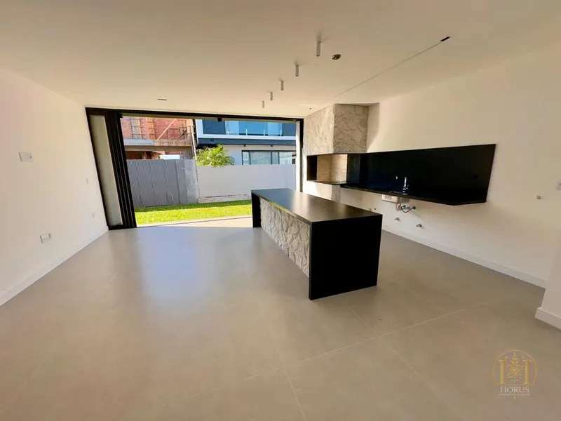 Casa a venda no Sunset: 11ª foto da galeria de imagens do imóvel