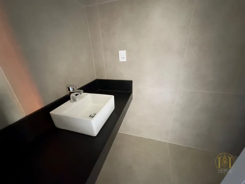 Casa a venda no Sunset: 18ª foto da galeria de imagens do imóvel