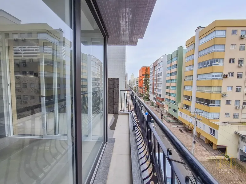 Apartamento de frente com terraço a duas quadras do mar!: 5ª foto da galeria de imagens do imóvel