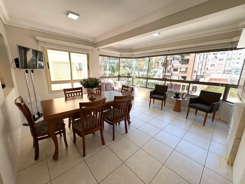 Apartamento mob. de frente | 3 dormitórios no Centro de Capão da Canoa: 2ª foto da galeria de imagens do imóvel