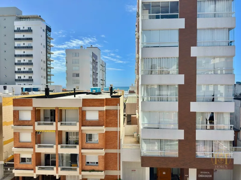 Apartamento de 3 dormitórios no centro de Capão, mobiliado e decorado.: 1ª foto da galeria de imagens do imóvel