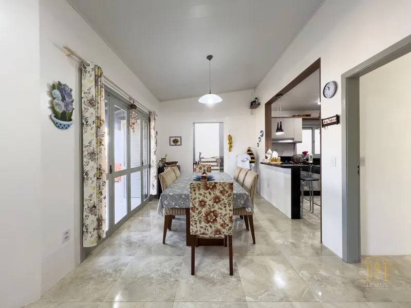 Casa térrea com piscina à venda no Bairro Arpoador, Xangri-lá!: 7ª foto da galeria de imagens do imóvel