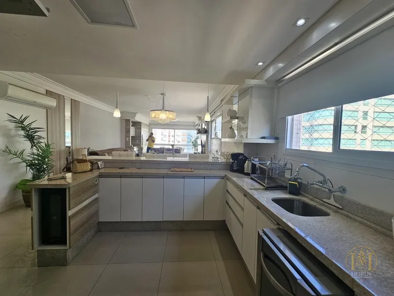 Apartamento Exclusivo no Bairro Navegantes - 4 suítes - Box duplo: 12ª foto da galeria de imagens do imóvel