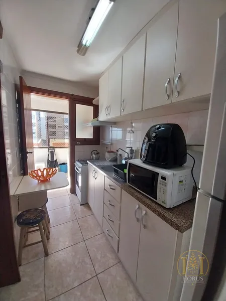 APARTAMENTO 2 DORMITÓRIOS MEIA QUADRA DA PRAIA: 8ª foto da galeria de imagens do imóvel