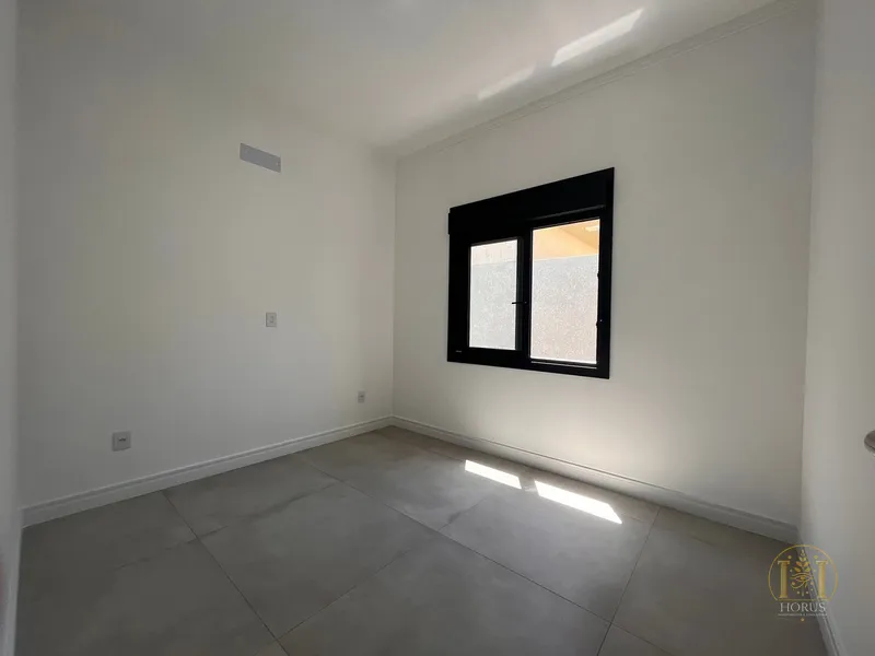 CASA GEMINADA COM 2 SUITES LADO MAR EM CAPÃO DA CANOA-RS: 3ª foto da galeria de imagens do imóvel