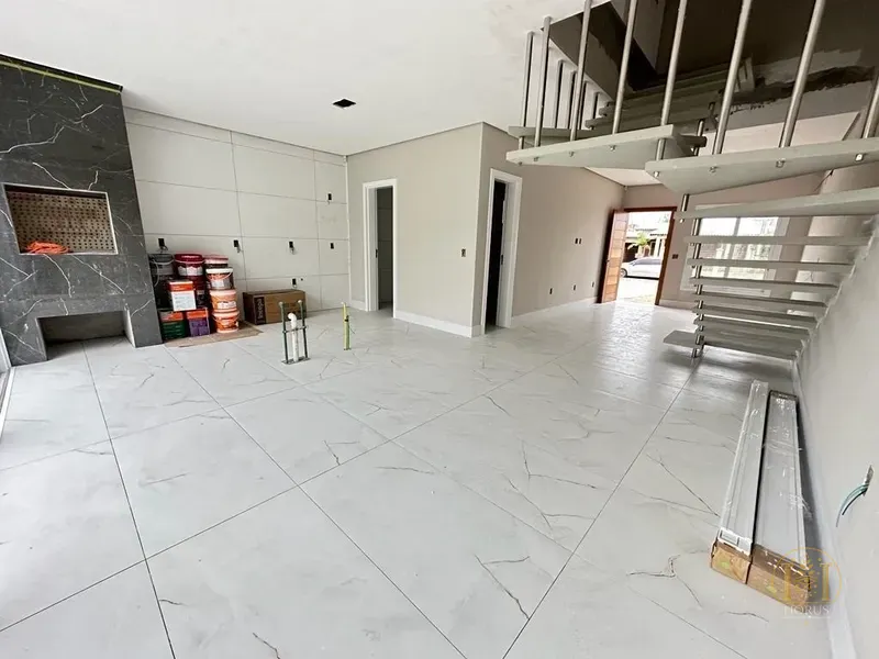 EXCELENTE SOBRADO À DUAS QUADRAS DO MAR À VENDA EM CAPÃO DA CANOA!: 22ª foto da galeria de imagens do imóvel