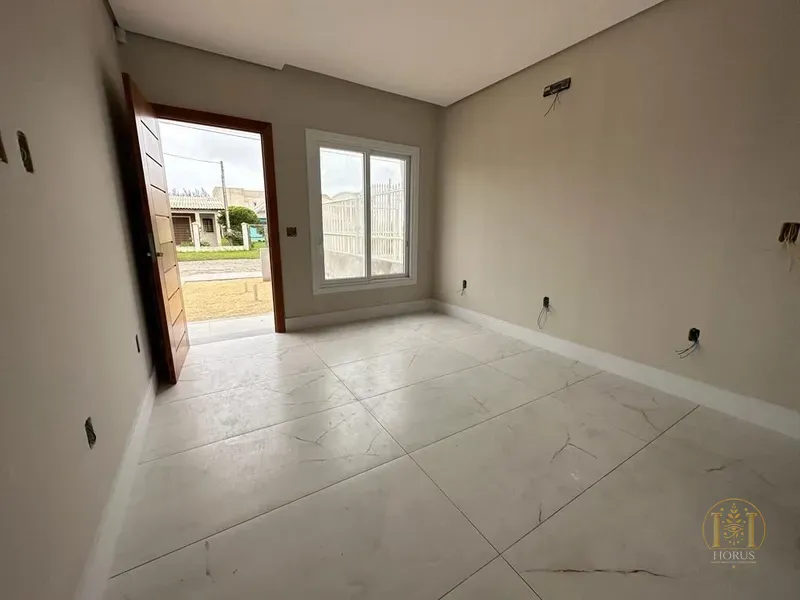 EXCELENTE SOBRADO À DUAS QUADRAS DO MAR À VENDA EM CAPÃO DA CANOA!: 15ª foto da galeria de imagens do imóvel