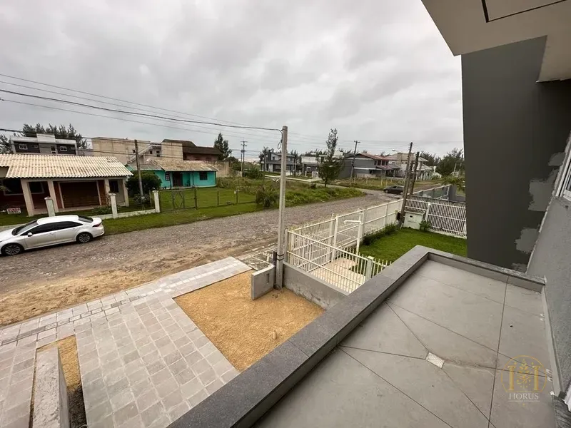 EXCELENTE SOBRADO À DUAS QUADRAS DO MAR À VENDA EM CAPÃO DA CANOA!: 19ª foto da galeria de imagens do imóvel