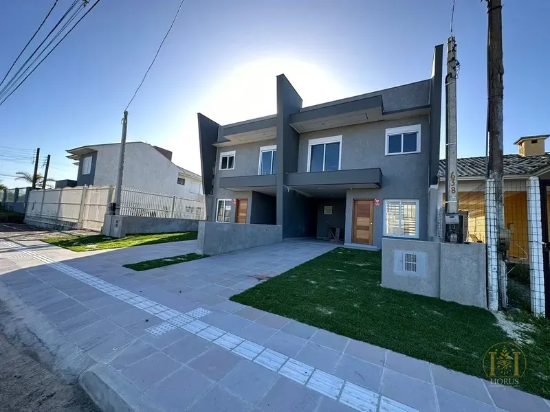 EXCELENTE SOBRADO À DUAS QUADRAS DO MAR À VENDA EM CAPÃO DA CANOA!: 13ª foto da galeria de imagens do imóvel