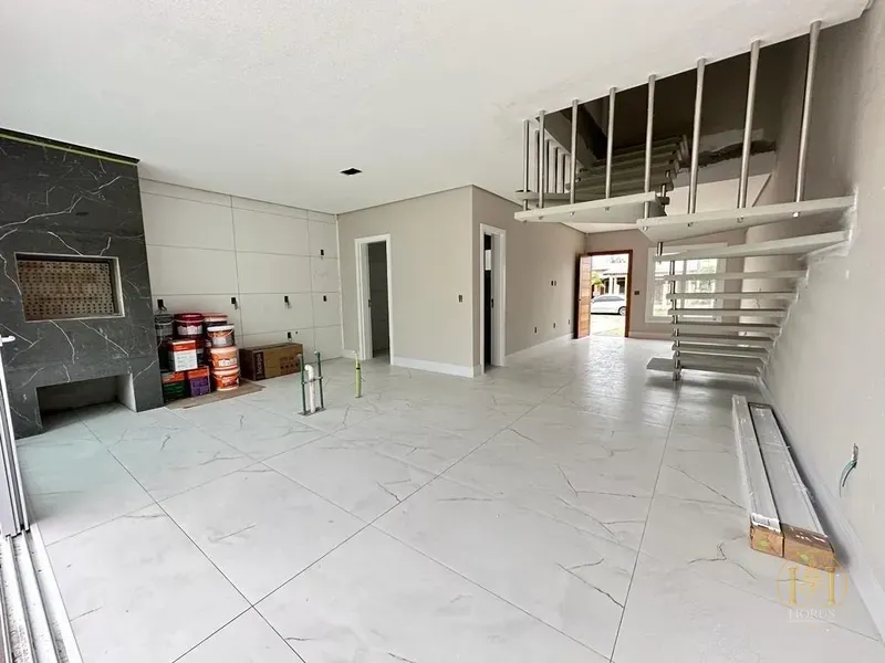 EXCELENTE SOBRADO À DUAS QUADRAS DO MAR À VENDA EM CAPÃO DA CANOA!: 21ª foto da galeria de imagens do imóvel